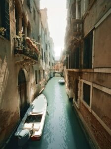 Cold Email Personalization at Scale: 7 Proven Tactics for 2025